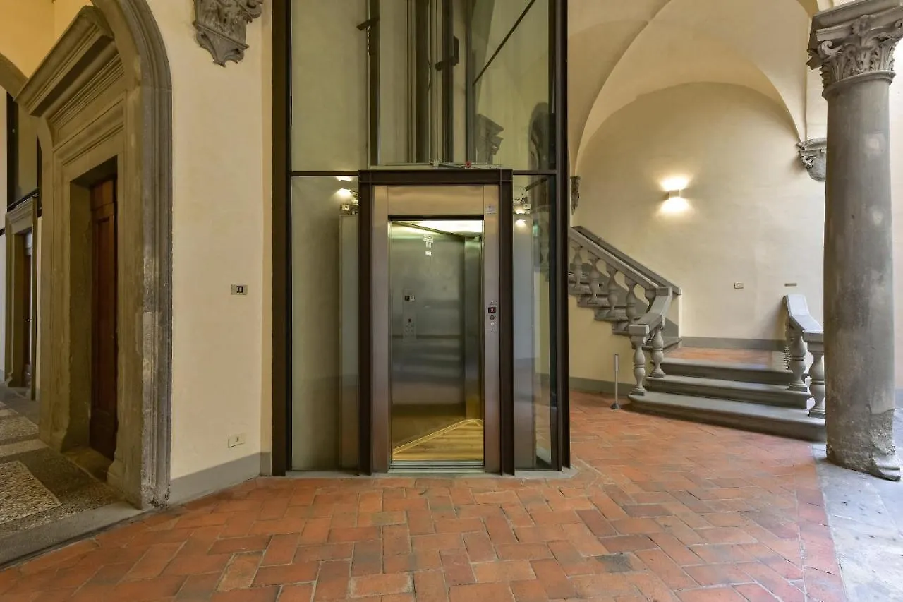 Tiziano Big Penthouse In The Oltrarno Apartment Florence