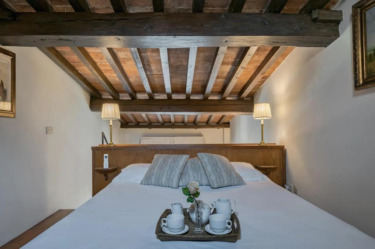 Tiziano Big Penthouse In The Oltrarno Apartment Florence 0*,